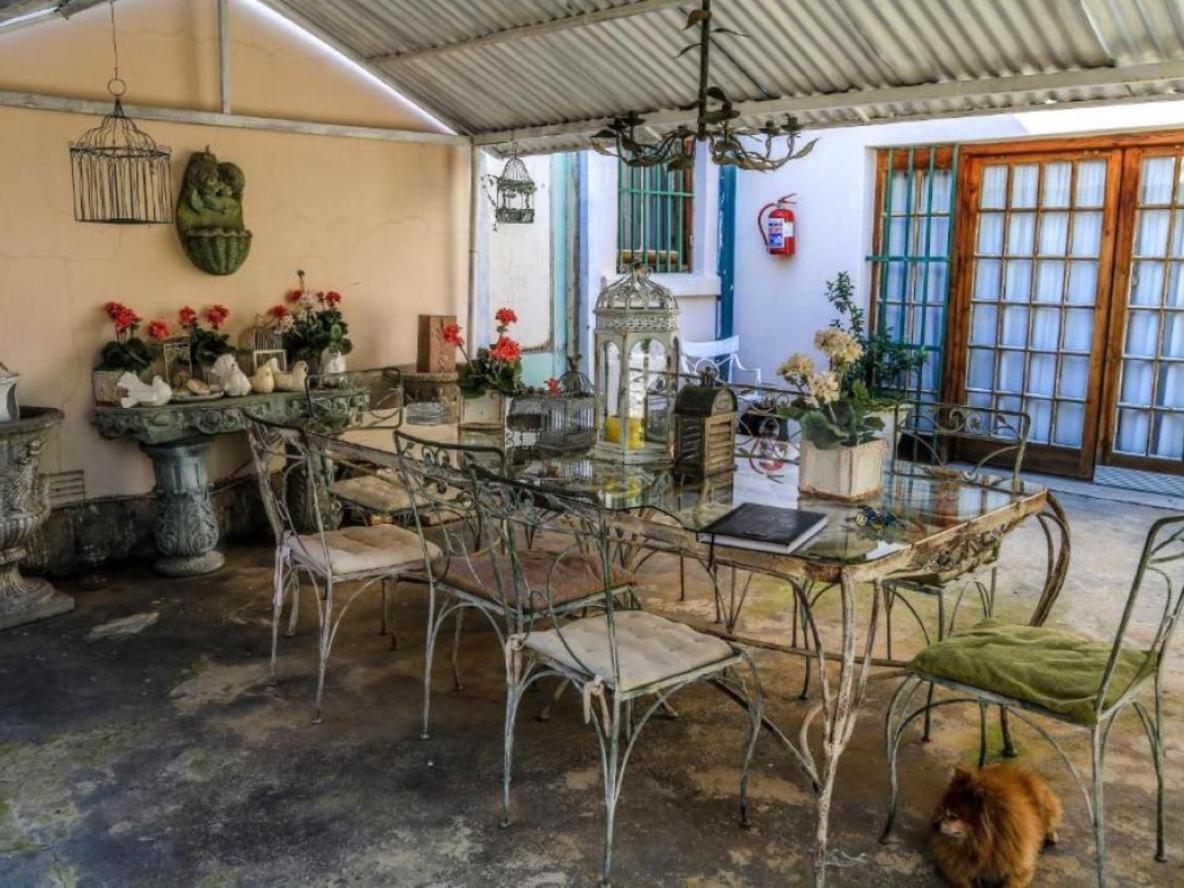 The Green Acorn Guest House Ficksburg Exteriör bild